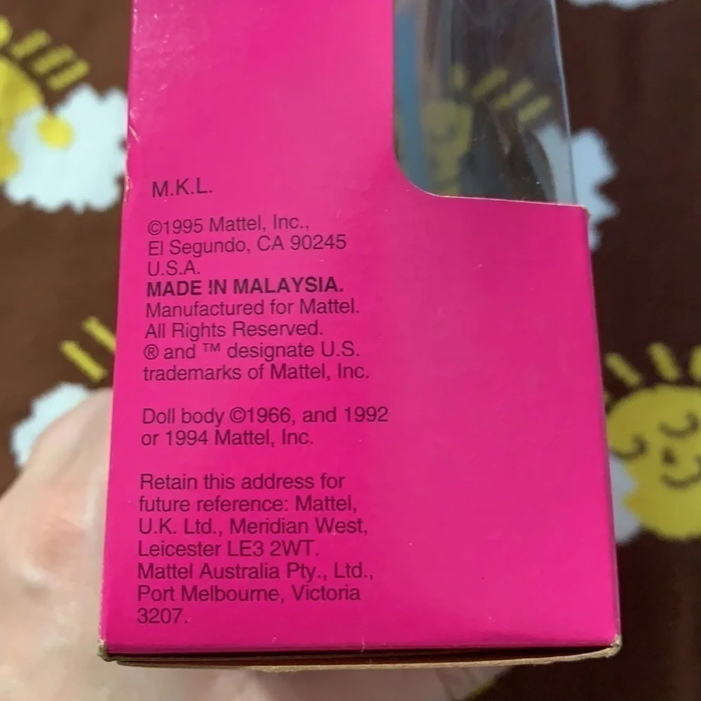 Vintage 1995 Mattel Valentine’s Day sweetheart Barbie special edition blonde